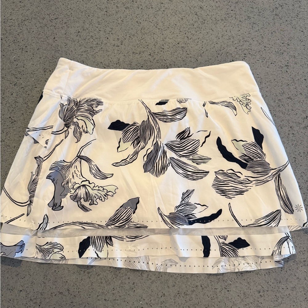 Athleta Cream Gray Tiered Skater Mini Skirt